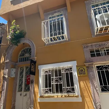 1892 * Ayvalı